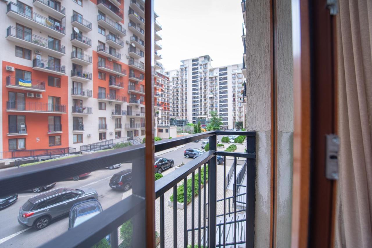 Gg Home - Cozy 2-Bedroom Apartment On Givi Kartozia Tbilisi Exteriér fotografie